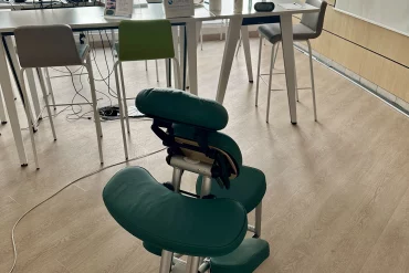 Le massage amma assis : un vrai levier de prévention des TMS en entreprise